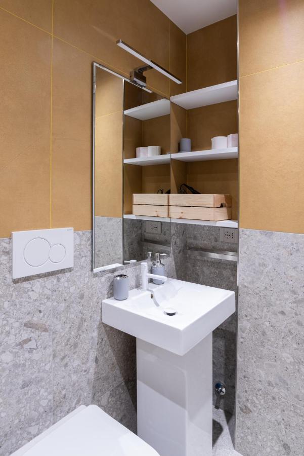White Home Suite And Rooms Rome Luaran gambar