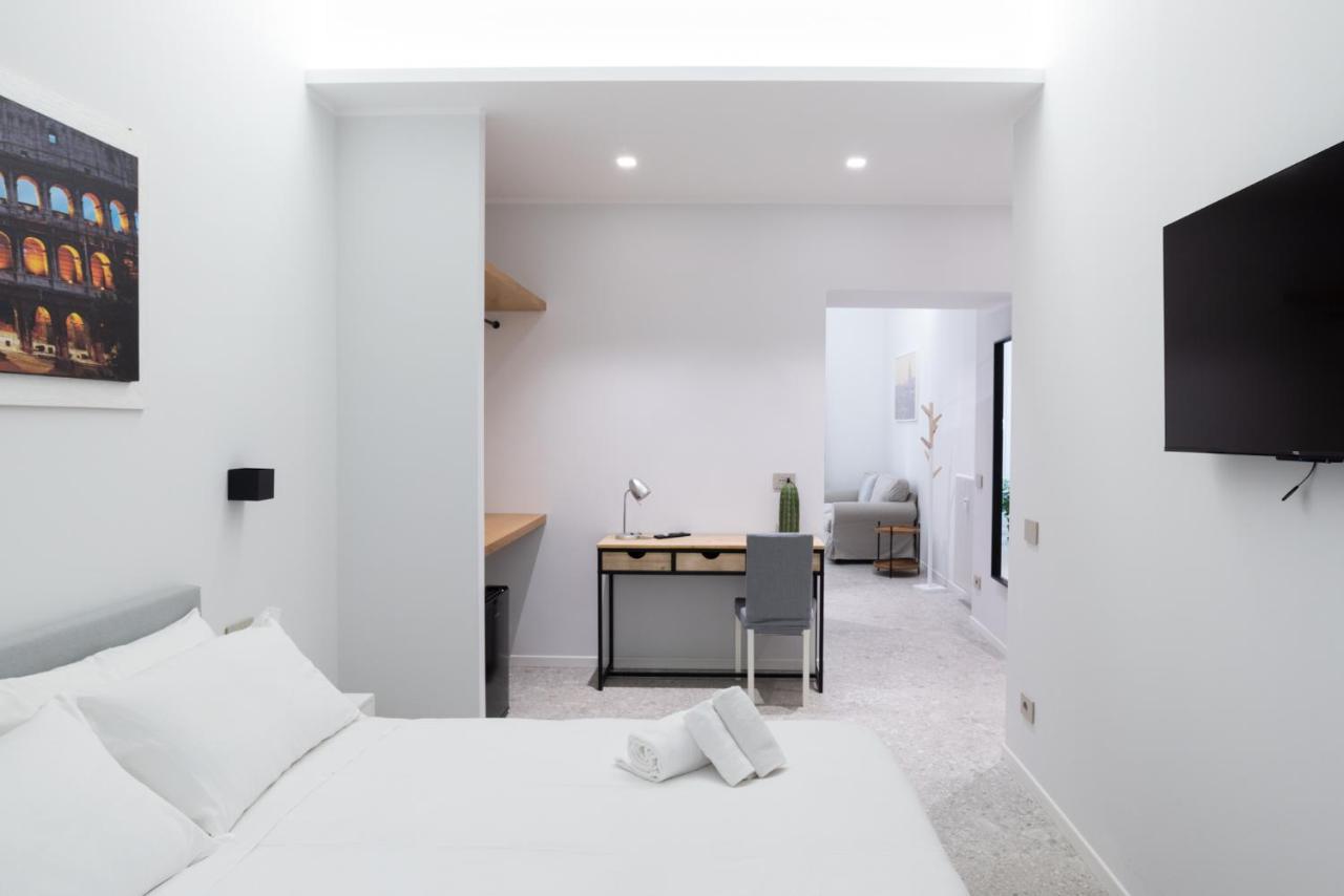 White Home Suite And Rooms Rome Luaran gambar