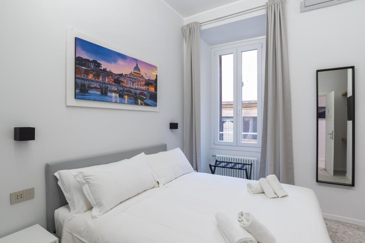 White Home Suite And Rooms Rome Luaran gambar