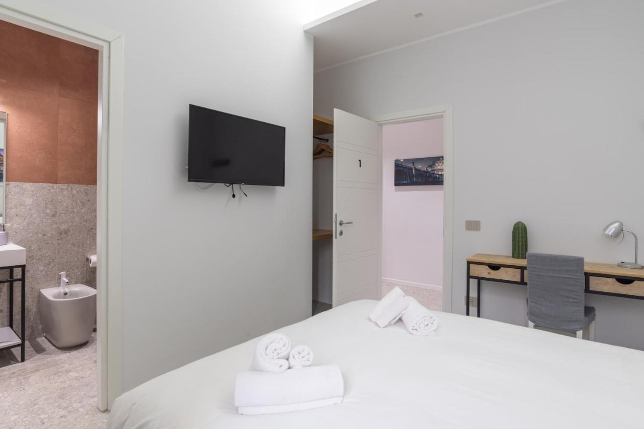 White Home Suite And Rooms Rome Luaran gambar