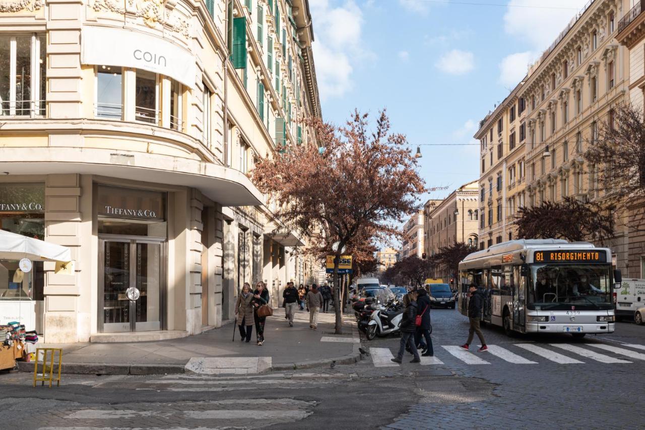 White Home Suite And Rooms Rome Luaran gambar